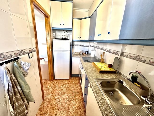 2 makuuhuone Huoneisto myytävänä paikassa Los Altos mukana uima-altaan - 155 900 € (Ref: 9950210)