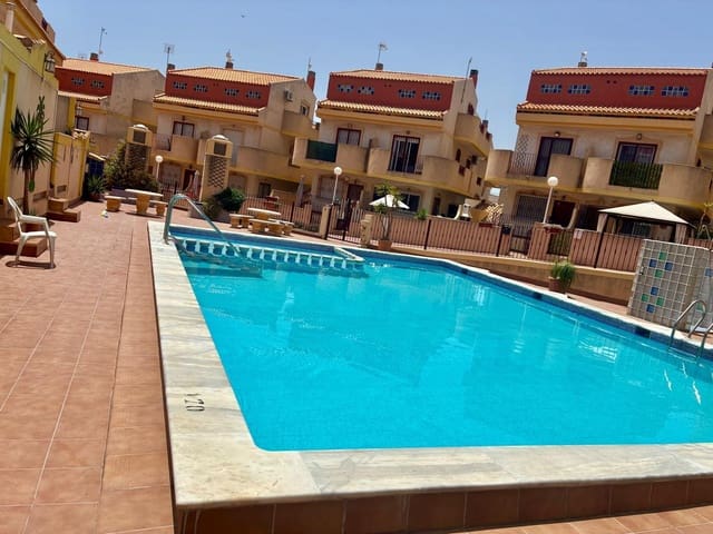 2 chambre Appartement à vendre à La Zenia, Orihuela avec piscine - 179 000 € (Ref: 9950646)
