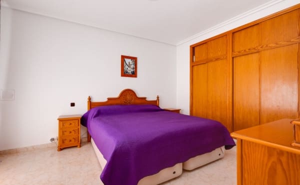 3 bedroom Villa for sale in Playa Flamenca with pool - € 395,000 (Ref: 9953128)