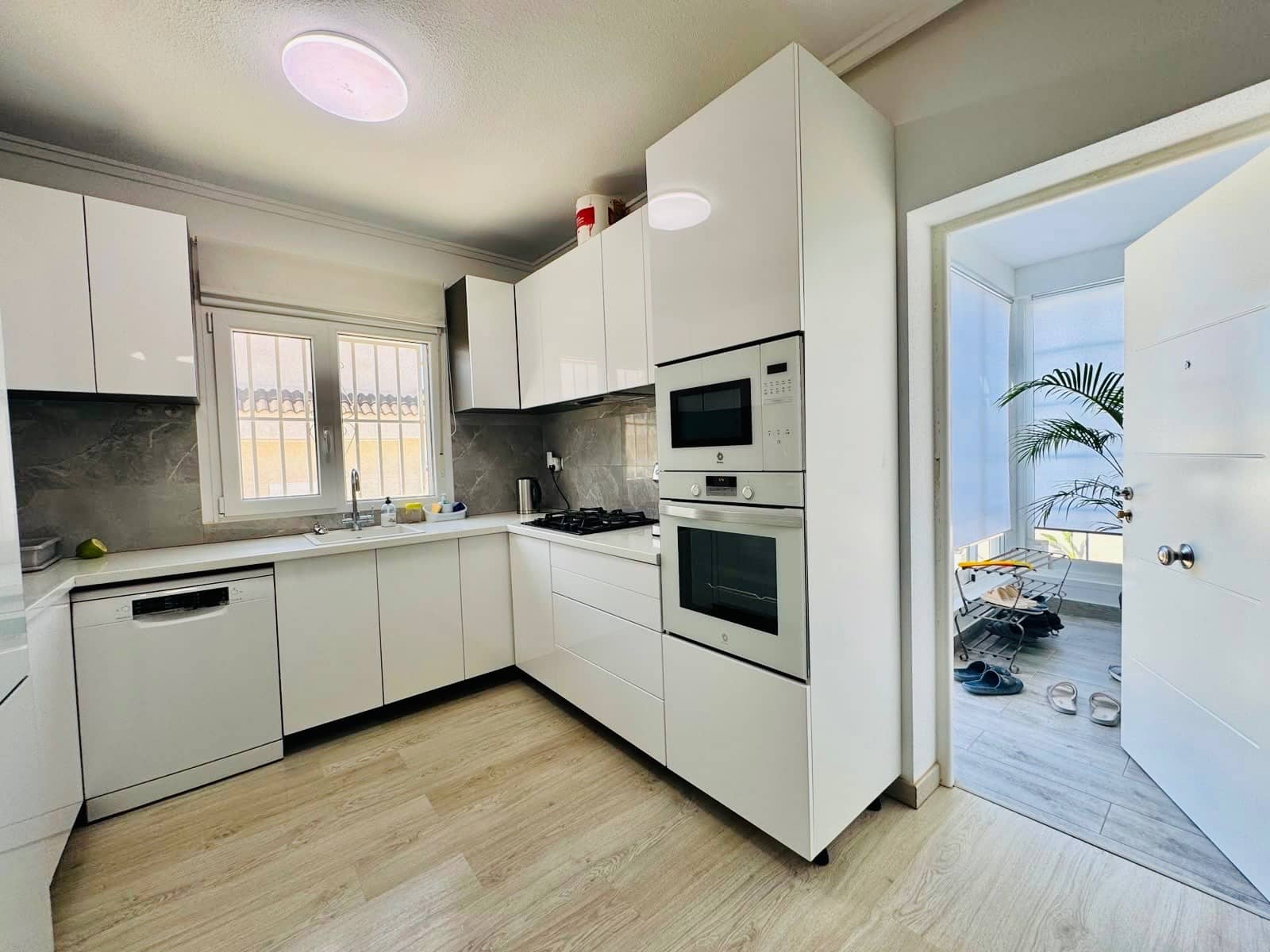 4 bedroom Villa for sale in Ciudad Quesada with pool garage - € 470,000 (Ref: 9953131)