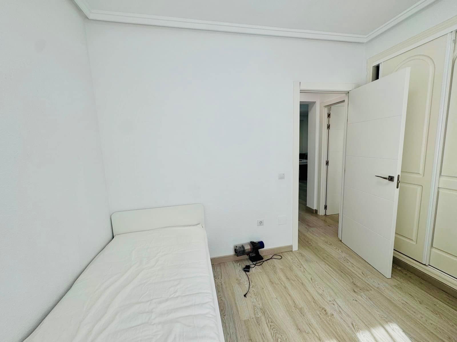 4 bedroom Villa for sale in Ciudad Quesada with pool garage - € 470,000 (Ref: 9953131)