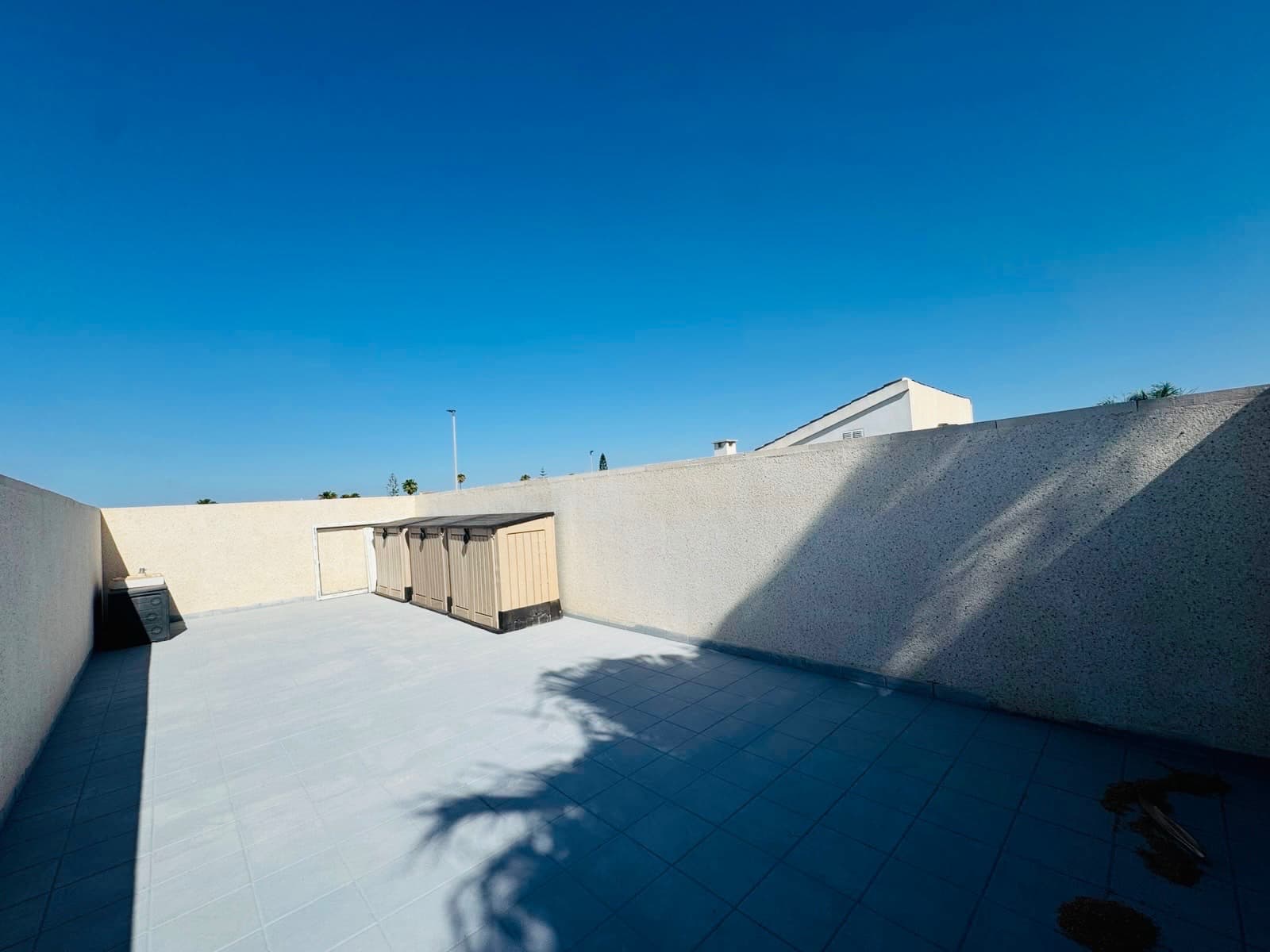 4 bedroom Villa for sale in Ciudad Quesada with pool garage - € 470,000 (Ref: 9953131)