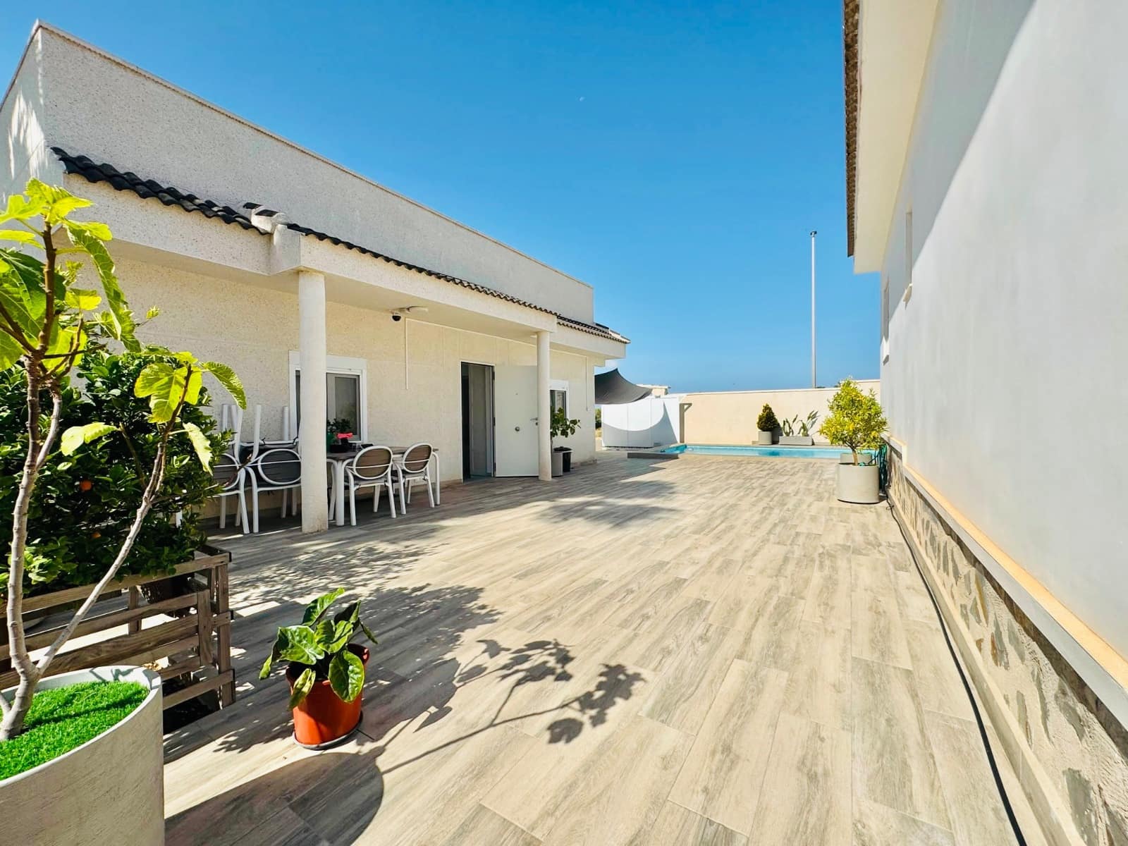 4 bedroom Villa for sale in Ciudad Quesada with pool garage - € 470,000 (Ref: 9953131)