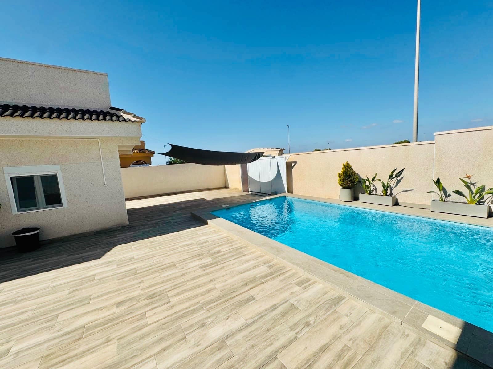 4 bedroom Villa for sale in Ciudad Quesada with pool garage - € 470,000 (Ref: 9953131)