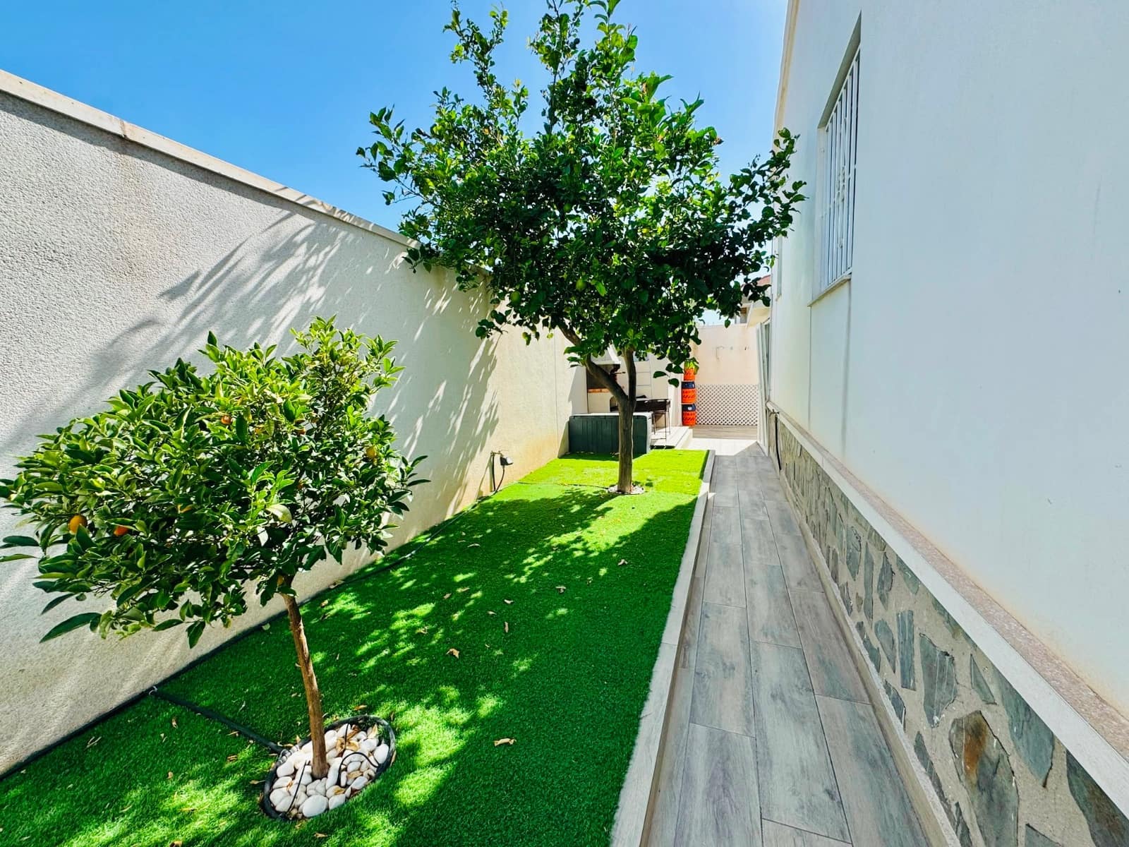 4 bedroom Villa for sale in Ciudad Quesada with pool garage - € 470,000 (Ref: 9953131)
