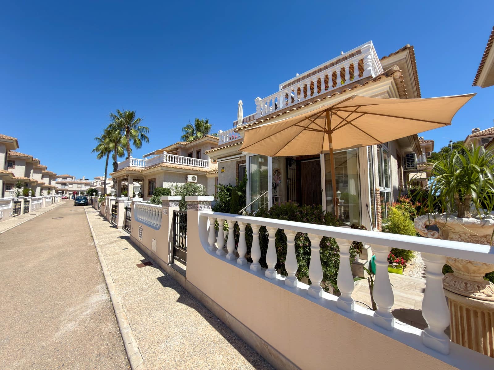 4 soveværelse Villa til salg i Los Dolses med swimmingpool - € 335.000 (Ref: 9953133)