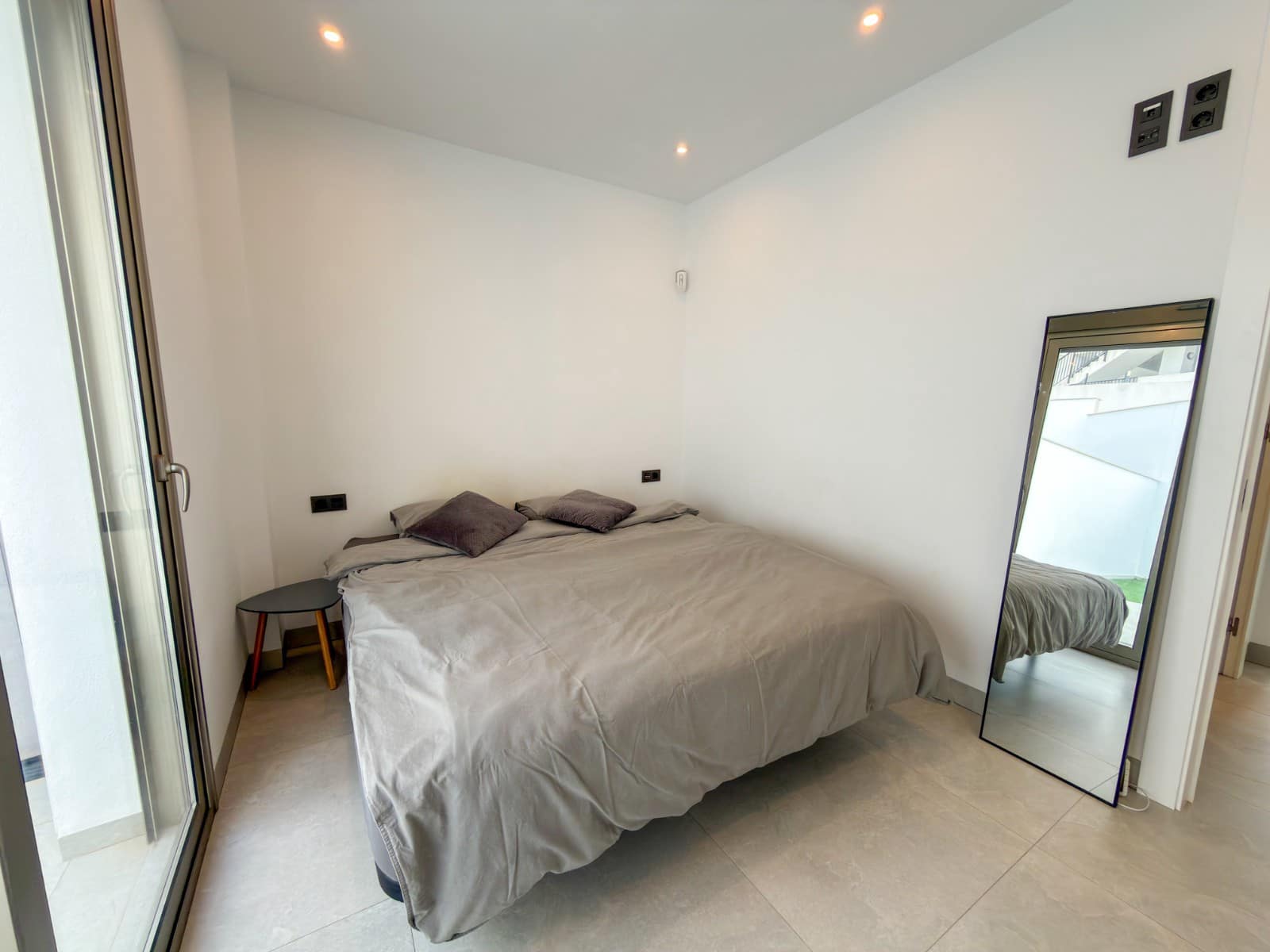 4 quarto Moradia para venda em Villamartin com piscina - 570 000 € (Ref: 9953139)