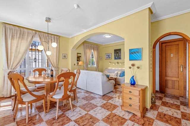 2 soverom Hus til salgs i Lomas de Cabo Roig - Los Dolses, Orihuela med svømmebasseng - € 219 000 (Ref: 9956268)