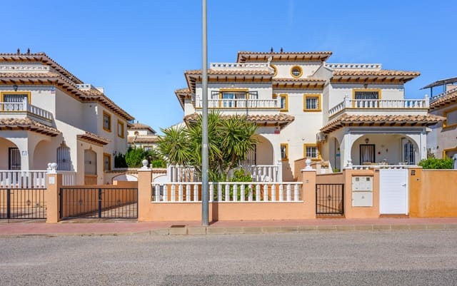 2 soverom Hus til salgs i Lomas de Cabo Roig - Los Dolses, Orihuela med svømmebasseng - € 219 000 (Ref: 9956268)