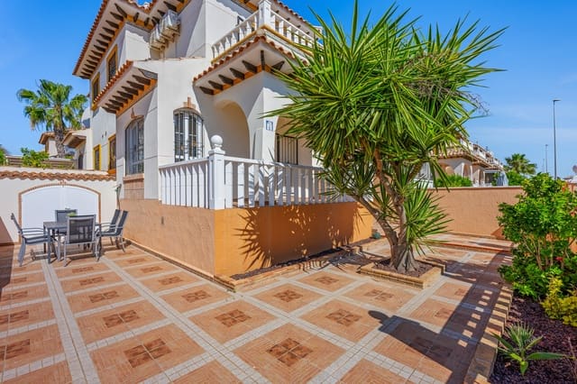 2 soverom Hus til salgs i Lomas de Cabo Roig - Los Dolses, Orihuela med svømmebasseng - € 219 000 (Ref: 9956268)
