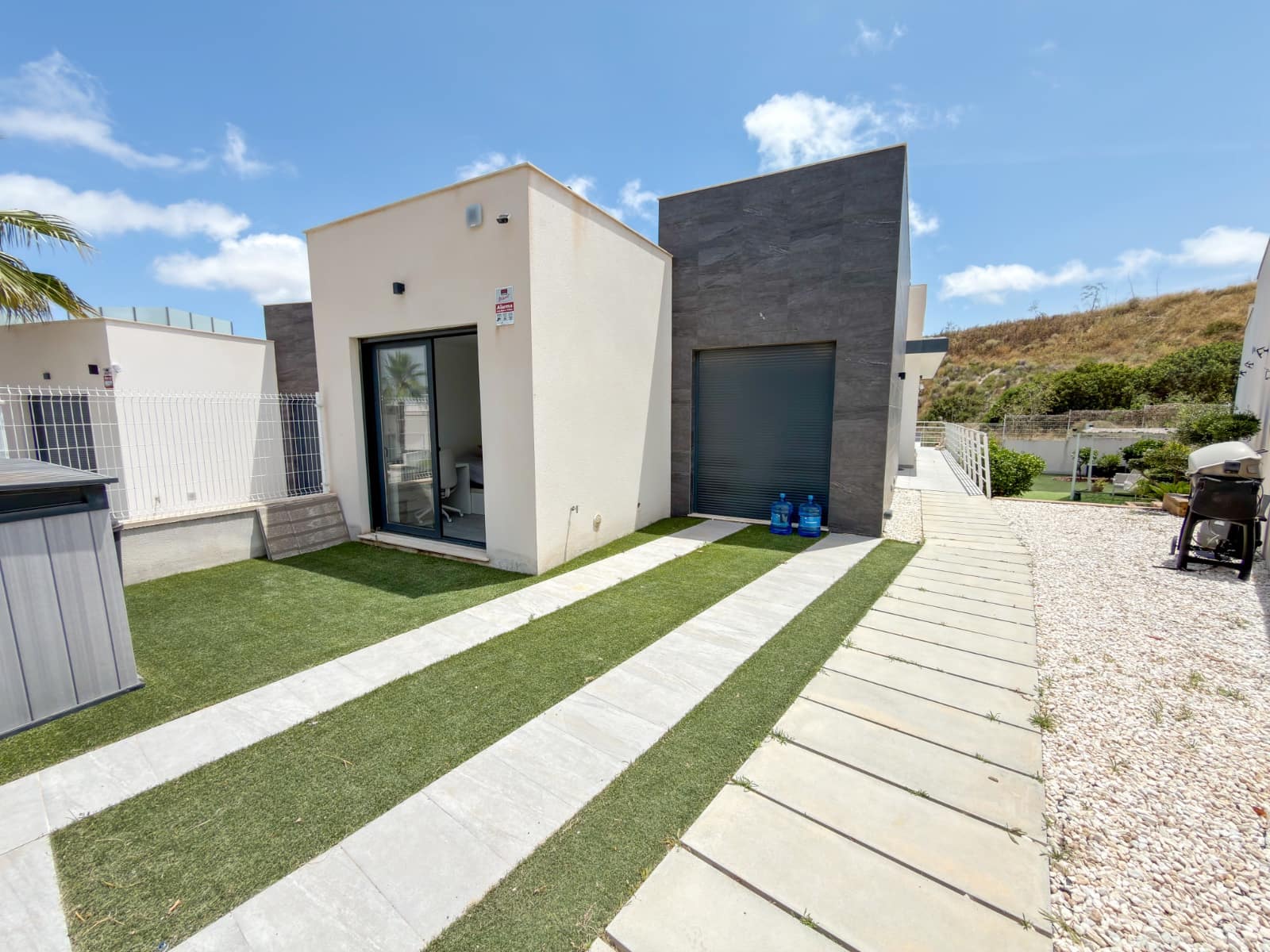 5 bedroom Villa for sale in San Miguel de Salinas with pool - € 649,000 (Ref: 9956270)