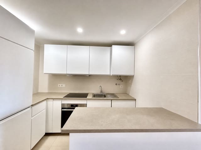 2 soverom Leilighet til salgs i Villamartin, Orihuela med svømmebasseng - € 189 000 (Ref: 9956562)