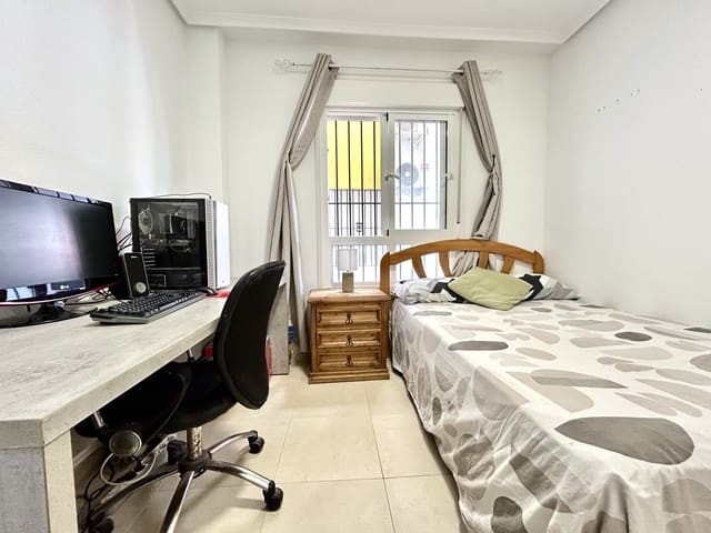 2 soverom Leilighet til salgs i Villamartin, Orihuela med svømmebasseng - € 189 000 (Ref: 9956562)