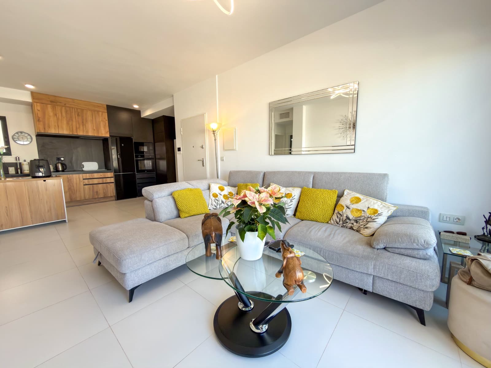 2 Zimmer Apartment zu verkaufen in San Miguel de Salinas mit Pool - 259.000 € (Ref: 9956565)