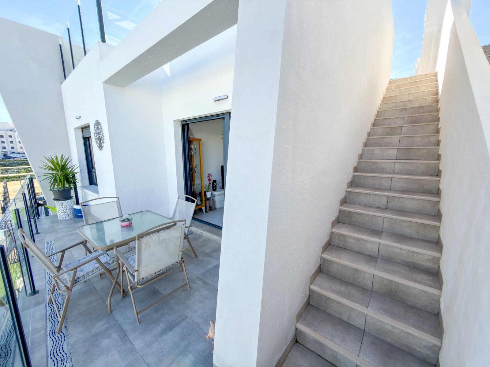 2 Zimmer Apartment zu verkaufen in San Miguel de Salinas mit Pool - 259.000 € (Ref: 9956565)
