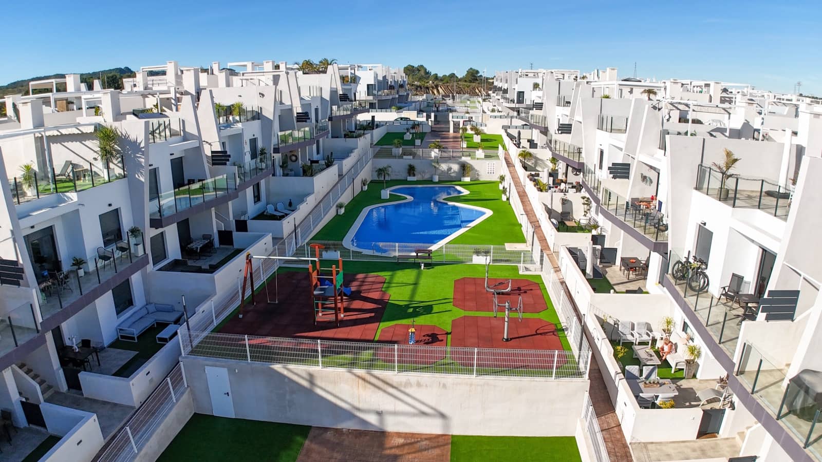 2 Zimmer Apartment zu verkaufen in San Miguel de Salinas mit Pool - 259.000 € (Ref: 9956565)
