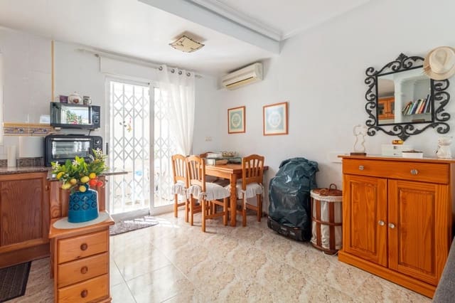 2 bedroom Townhouse for sale in Cabo Roig, Orihuela with pool - € 229,000 (Ref: 9958786)