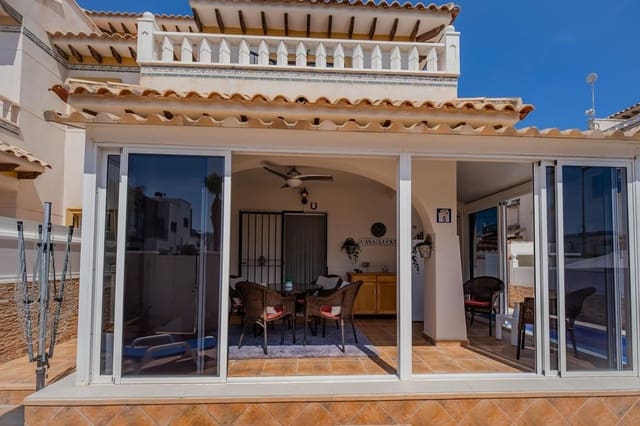 3 soverom Hus til salgs i Lomas de Cabo Roig - Los Dolses, Orihuela med svømmebasseng - € 315 000 (Ref: 9961671)