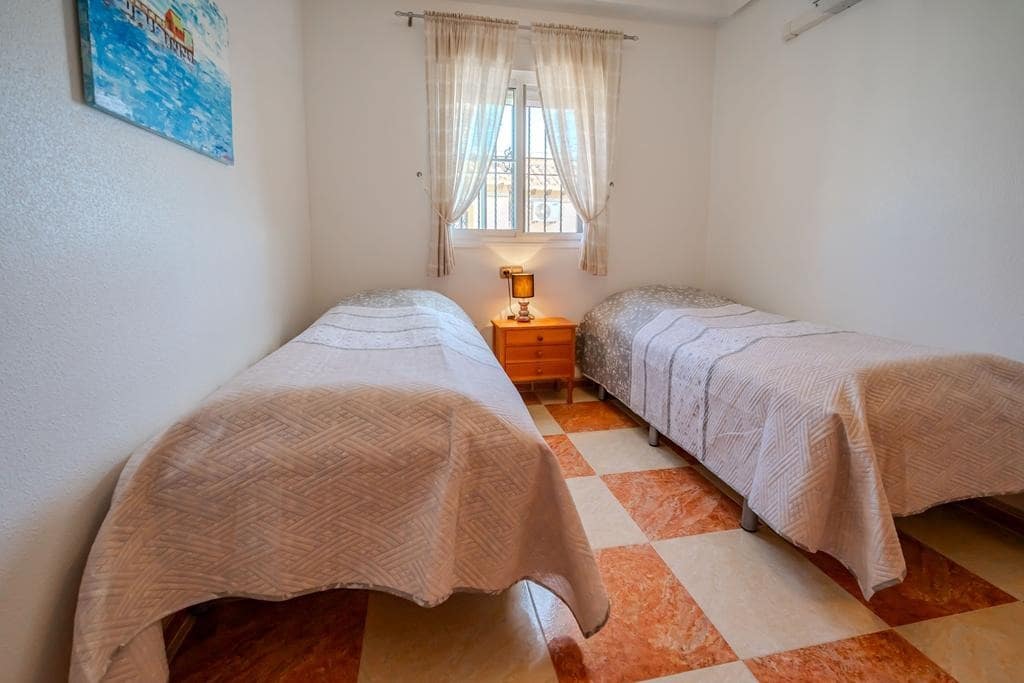 3 bedroom Townhouse for sale in Orihuela Costa with pool - € 315,000 (Ref: 9961671)