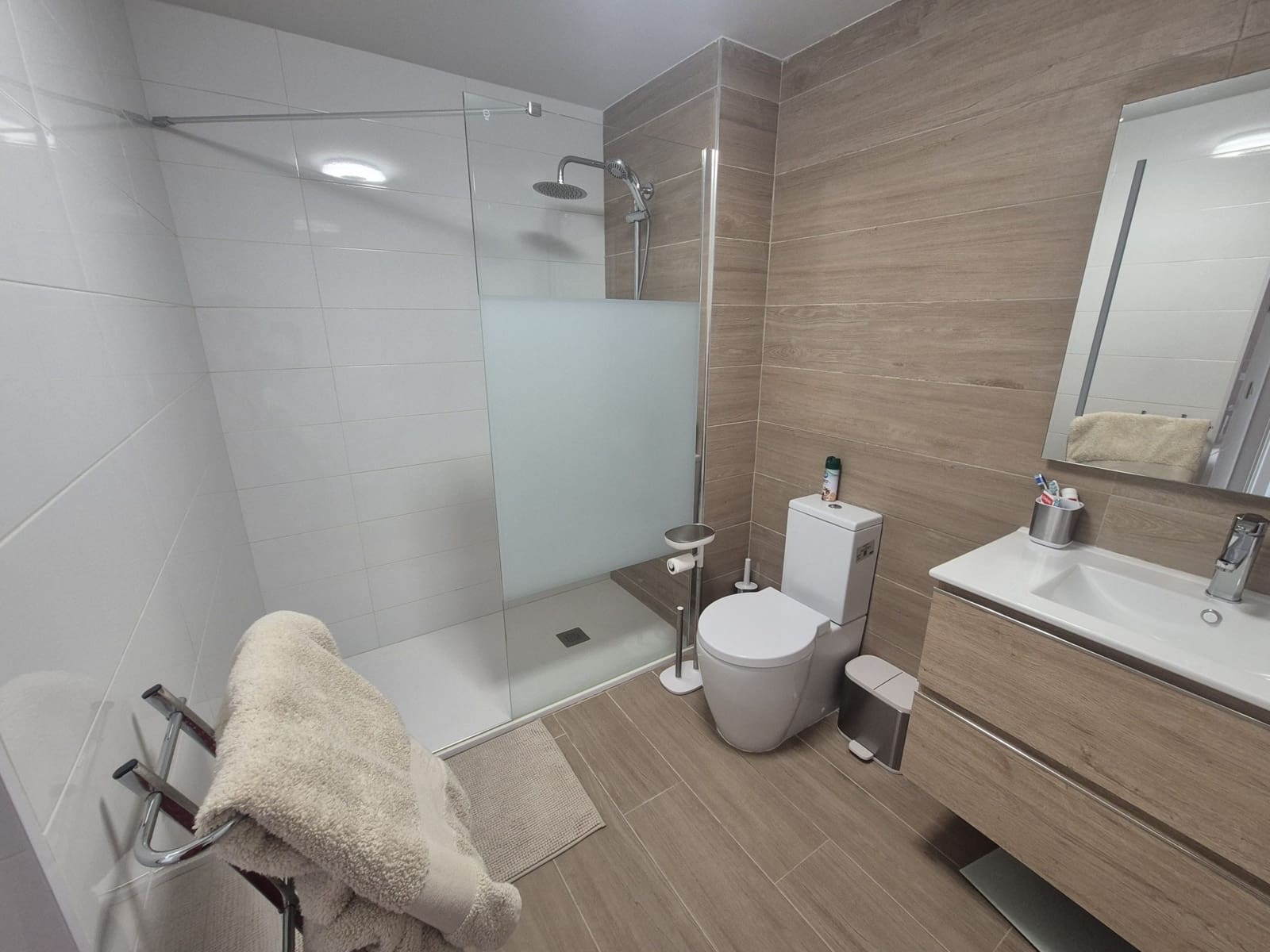 2 Zimmer Apartment zu verkaufen in Villamartin mit Pool - 254.950 € (Ref: 9974334)