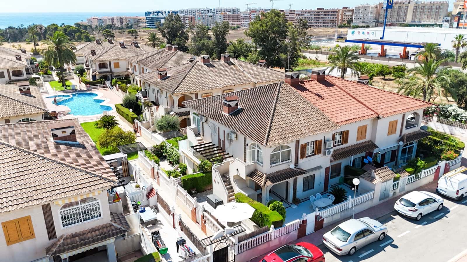 2 soveværelse Lejlighed til salg i Punta Prima med swimmingpool - € 172.900 (Ref: 9985921)