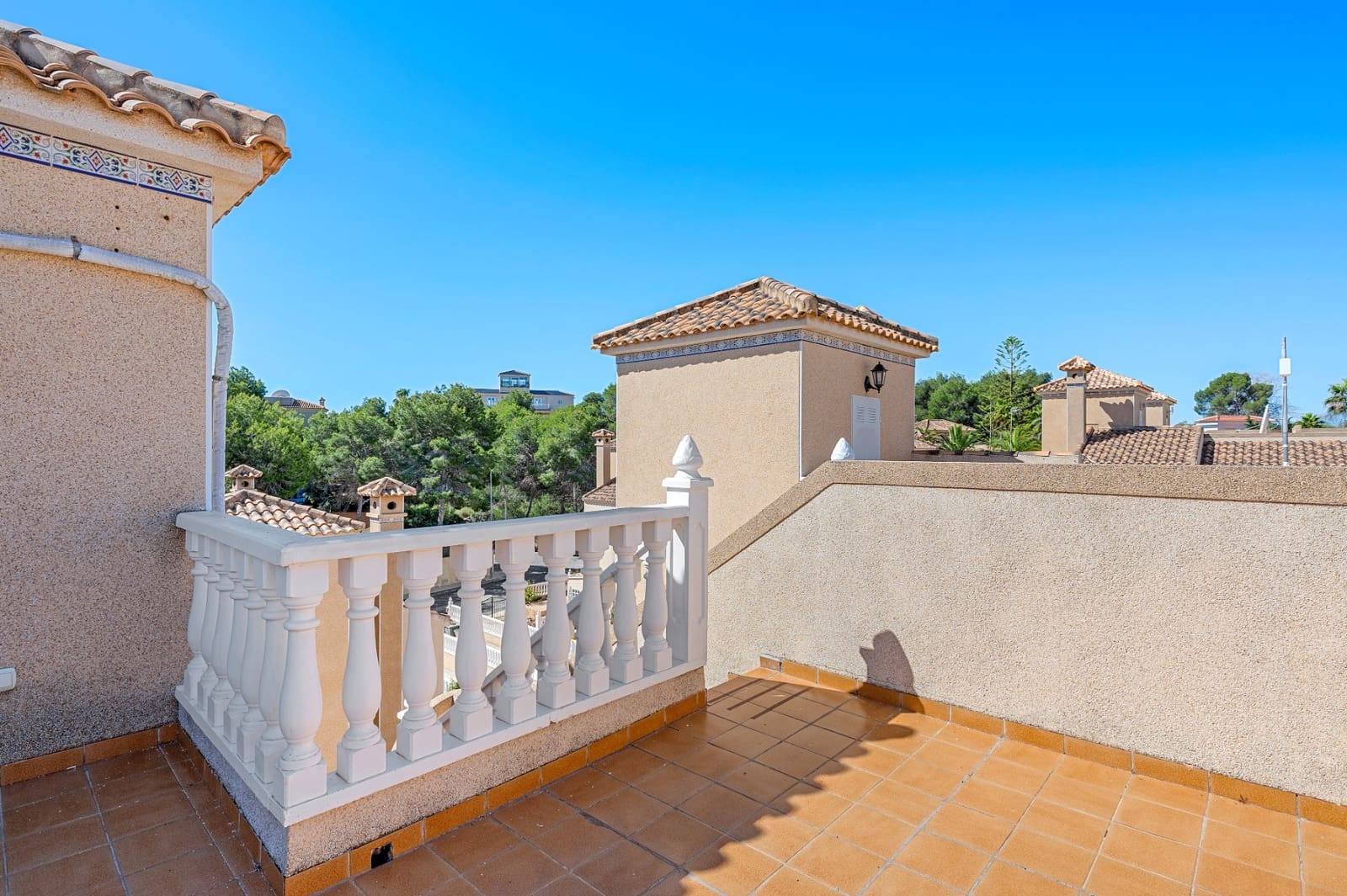 3 Zimmer Villa zu verkaufen in Villamartin mit Pool - 265.000 € (Ref: 9985922)