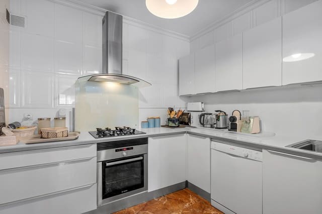 3 soveværelse Villa til salg i Villamartin, Orihuela med swimmingpool - € 265.000 (Ref: 9985922)