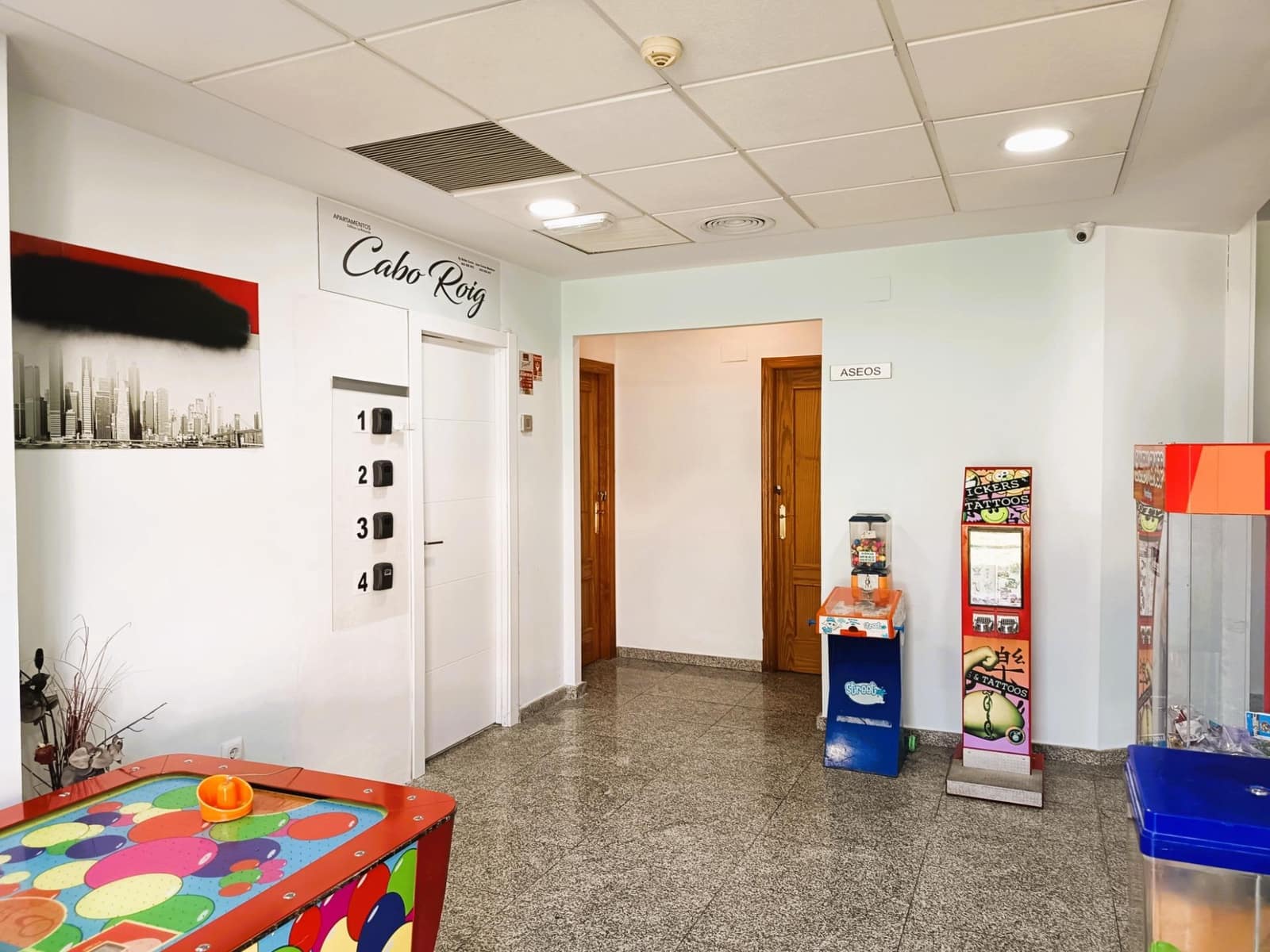 Apartamento de 2 habitaciones en Cabo Roig en venta - 219.000 € (Ref: 9989913)