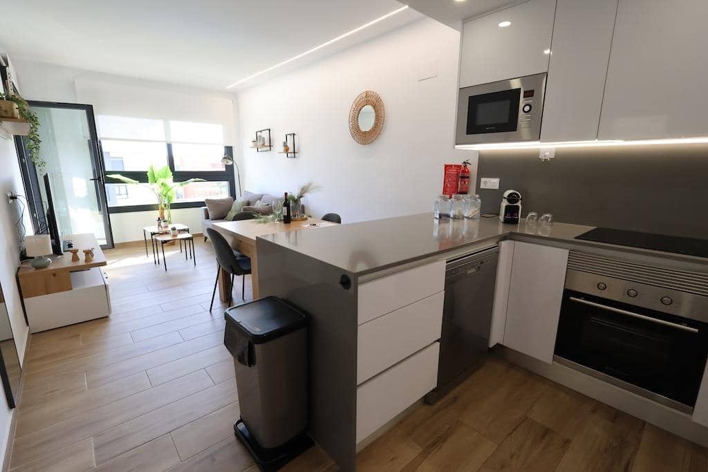 2 slaapkamer Appartement te koop in Villamartin - € 270.000 (Ref: 9989916)