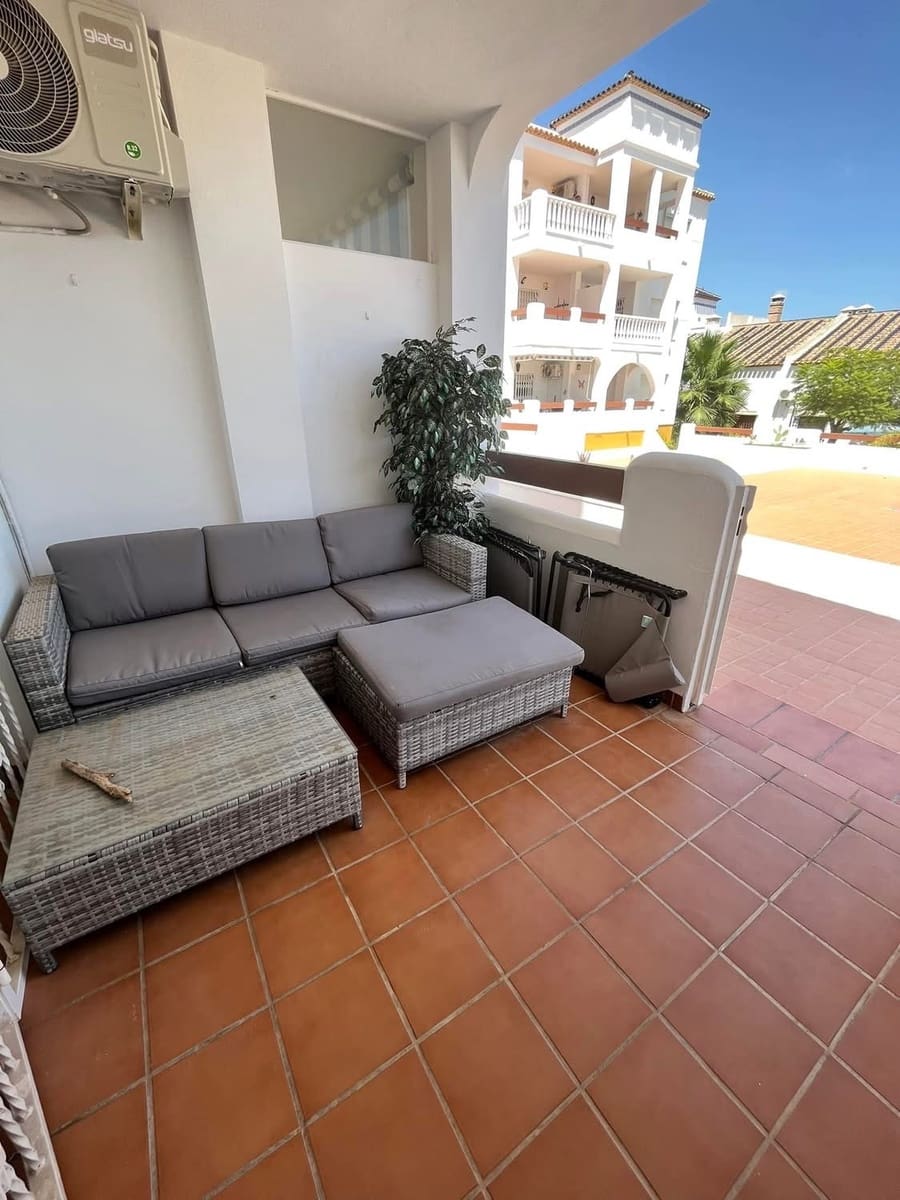 2 soveværelse Lejlighed til salg i Villamartin med swimmingpool - € 184.950 (Ref: 9989918)