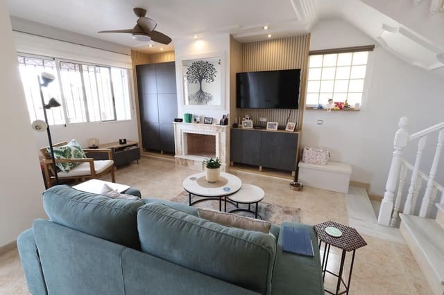 5 soverom Villa til salgs i Blue Lagoon - € 385 000 (Ref: 9989920)