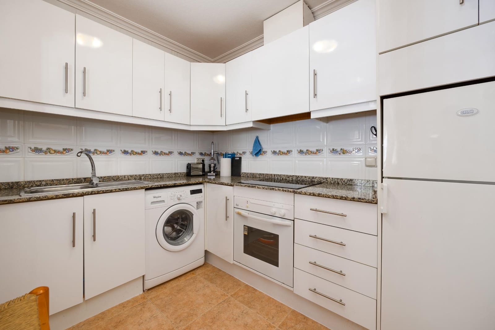 Casa de 2 habitaciones en Alicante / Alacant ciudad en venta - 215.000 € (Ref: 9995429)
