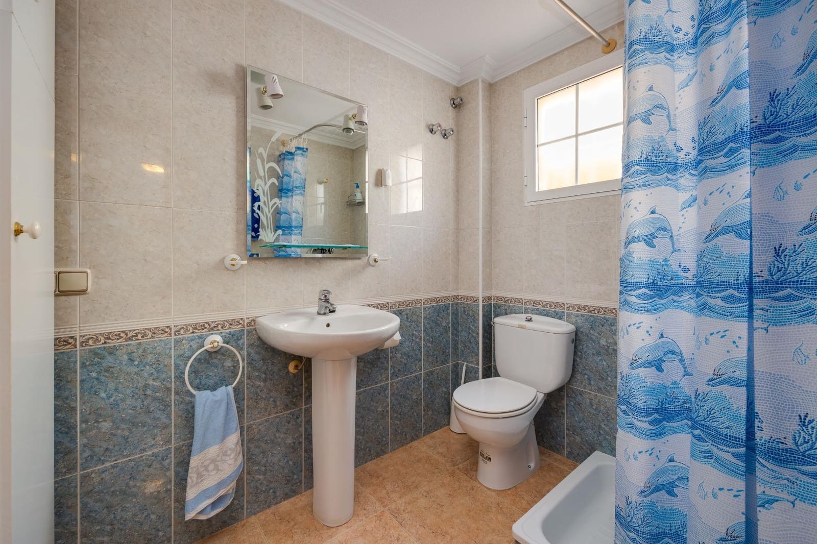 Casa de 2 habitaciones en Alicante / Alacant ciudad en venta - 215.000 € (Ref: 9995429)