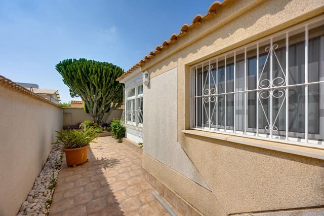 2 bedroom Villa for sale in La Florida, Orihuela - € 305,000 (Ref: 9995431)
