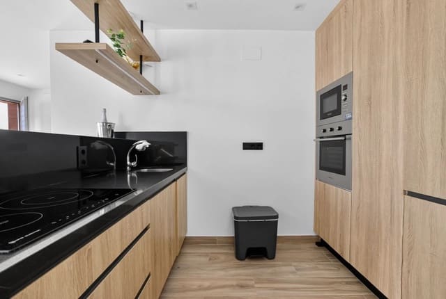 3 slaapkamer Villa te koop in Los Balcones met zwembad - € 495.000 (Ref: 9995432)