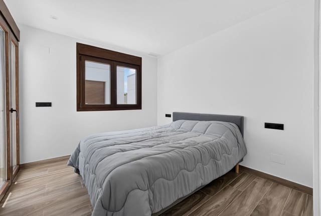 3 slaapkamer Villa te koop in Los Balcones met zwembad - € 495.000 (Ref: 9995432)