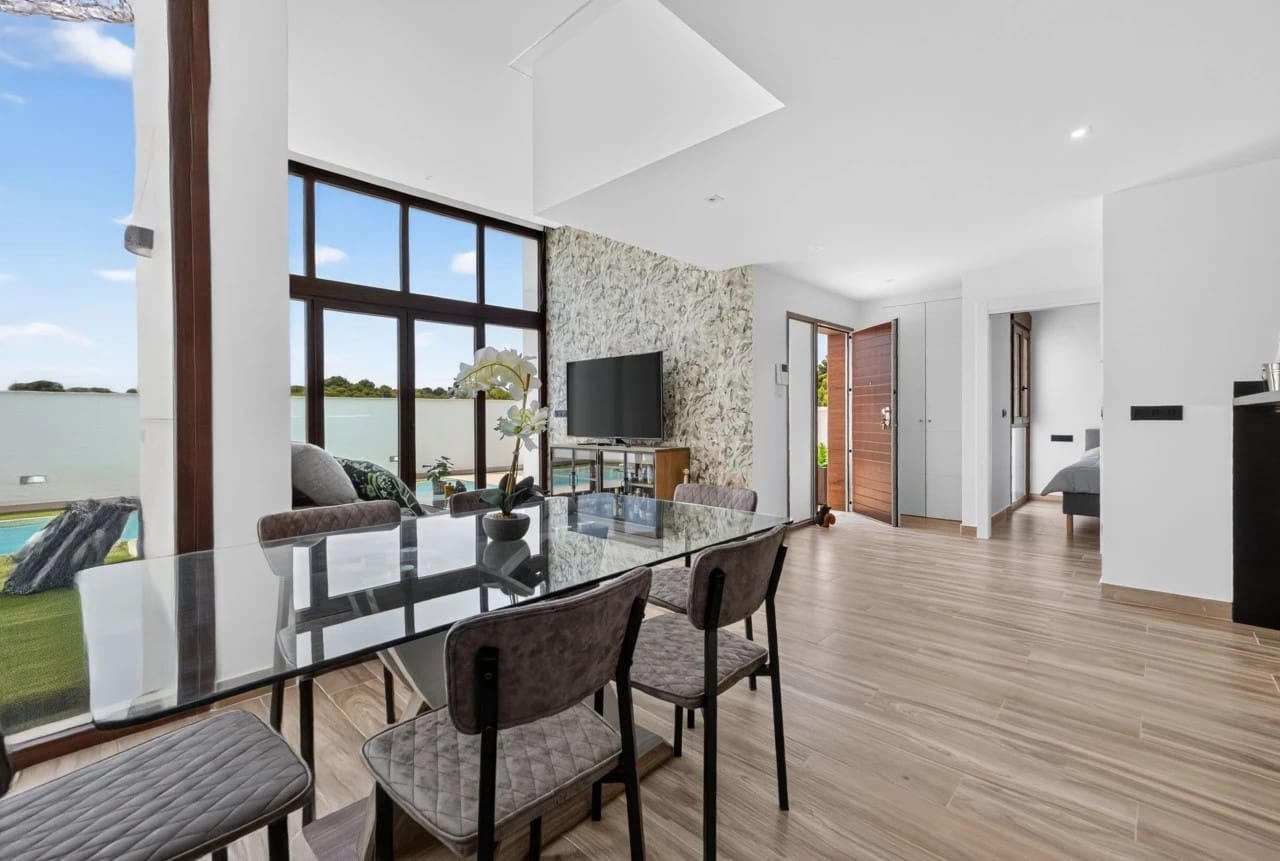 3 soveværelse Villa til salg i Los Balcones med swimmingpool - € 495.000 (Ref: 9995432)