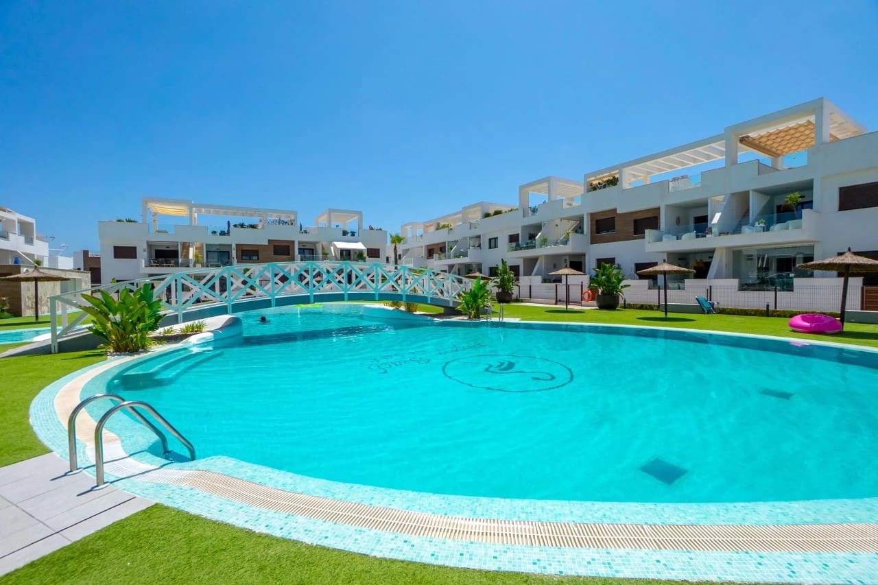 3 soveværelse Villa til salg i Los Balcones med swimmingpool - € 495.000 (Ref: 9995432)