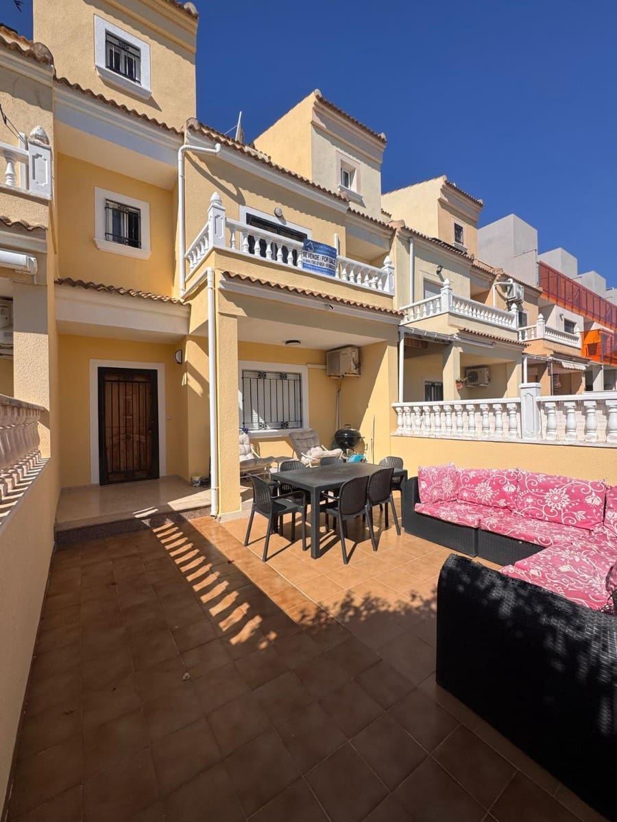 3 sovrum Hus till salu i Orihuela Costa med pool - 229 995 € (Ref: 9997914)