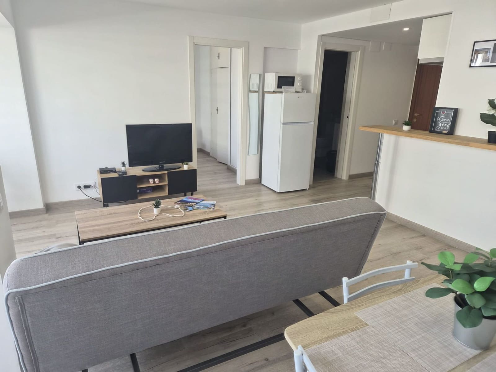 2 makuuhuone Huoneisto myytävänä paikassa Roses mukana uima-altaan 
autotalli - 235 000 € (Ref: 10036345)