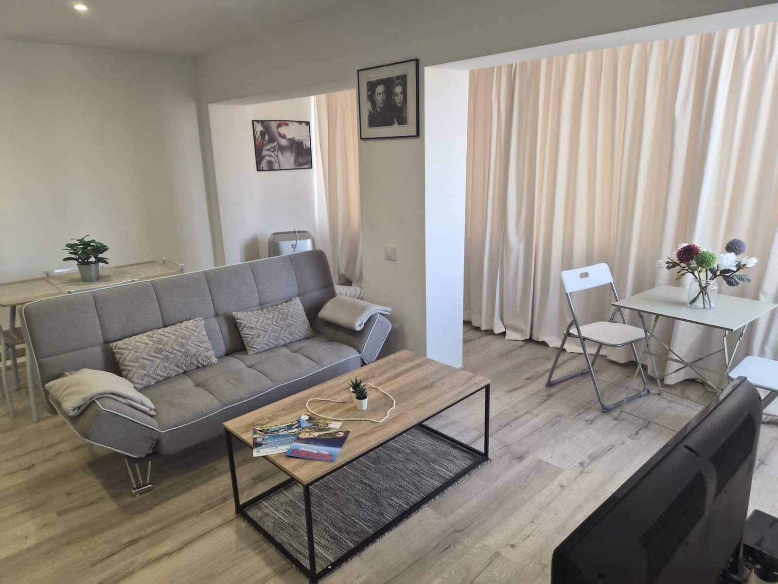2 makuuhuone Huoneisto myytävänä paikassa Roses mukana uima-altaan 
autotalli - 235 000 € (Ref: 10036345)