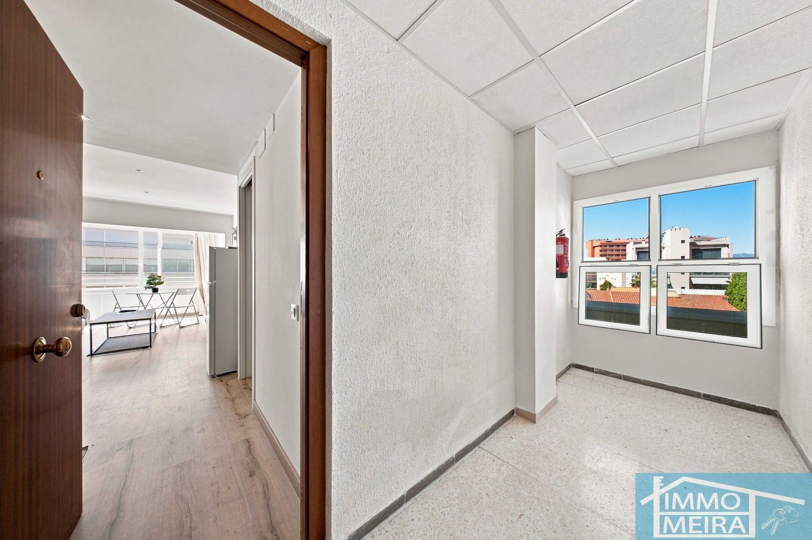 2 bedroom Apartment for sale in Roses with pool garage - € 235,000 (Ref: 10036345)