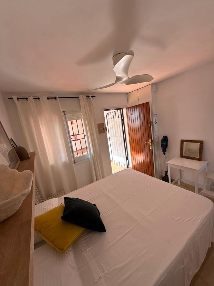 2 soverom Leilighet til salgs i Roses med garasje - € 265 000 (Ref: 10048738)