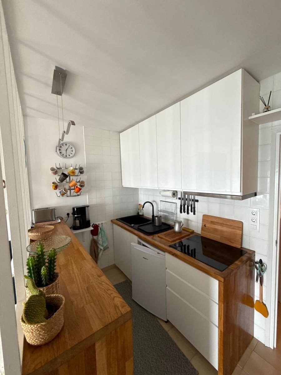2 soverom Leilighet til salgs i Roses med garasje - € 265 000 (Ref: 10048738)