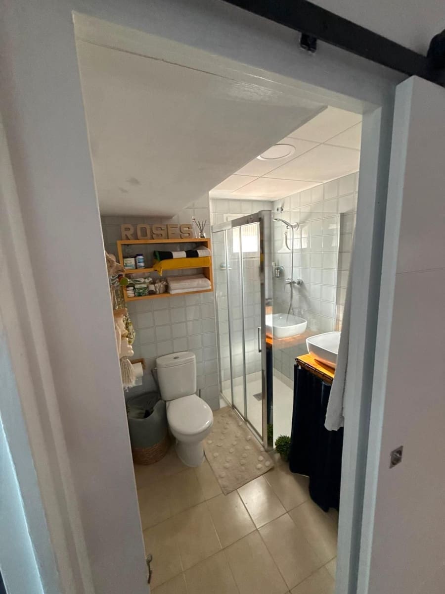 2 soverom Leilighet til salgs i Roses med garasje - € 265 000 (Ref: 10048738)