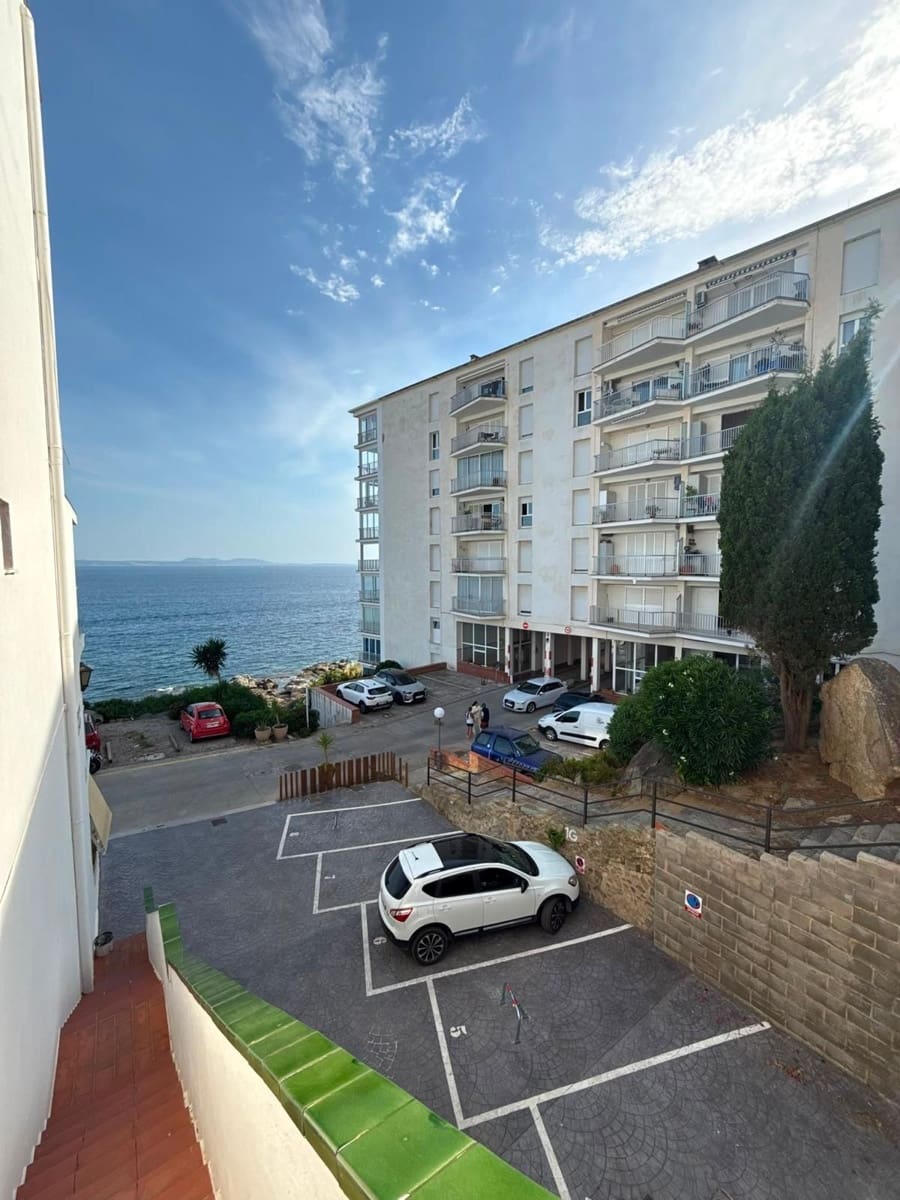 2 soverom Leilighet til salgs i Roses med garasje - € 265 000 (Ref: 10048738)