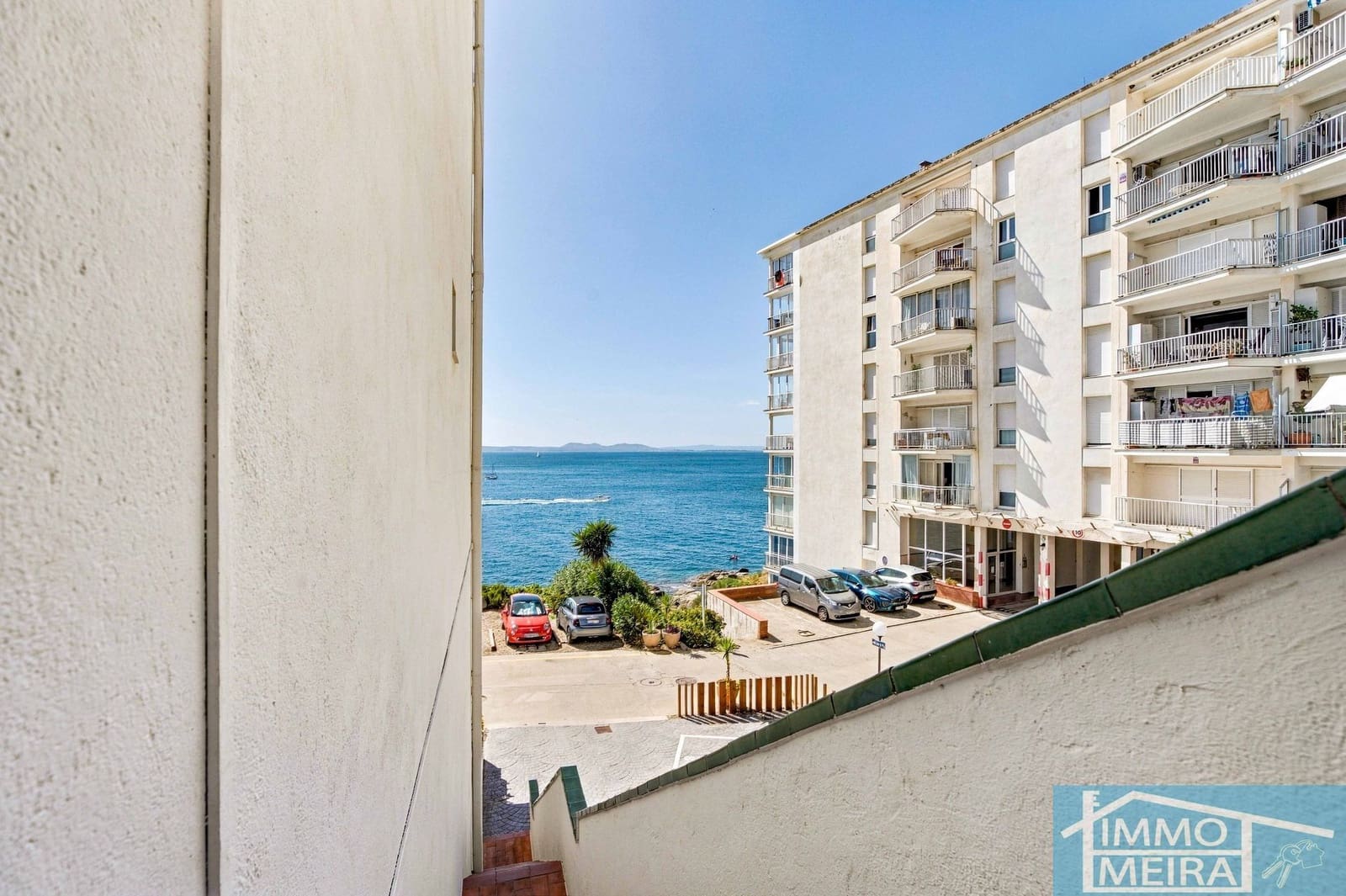 2 bedroom Apartment for sale in Roses with garage - € 265,000 (Ref: 10048738)