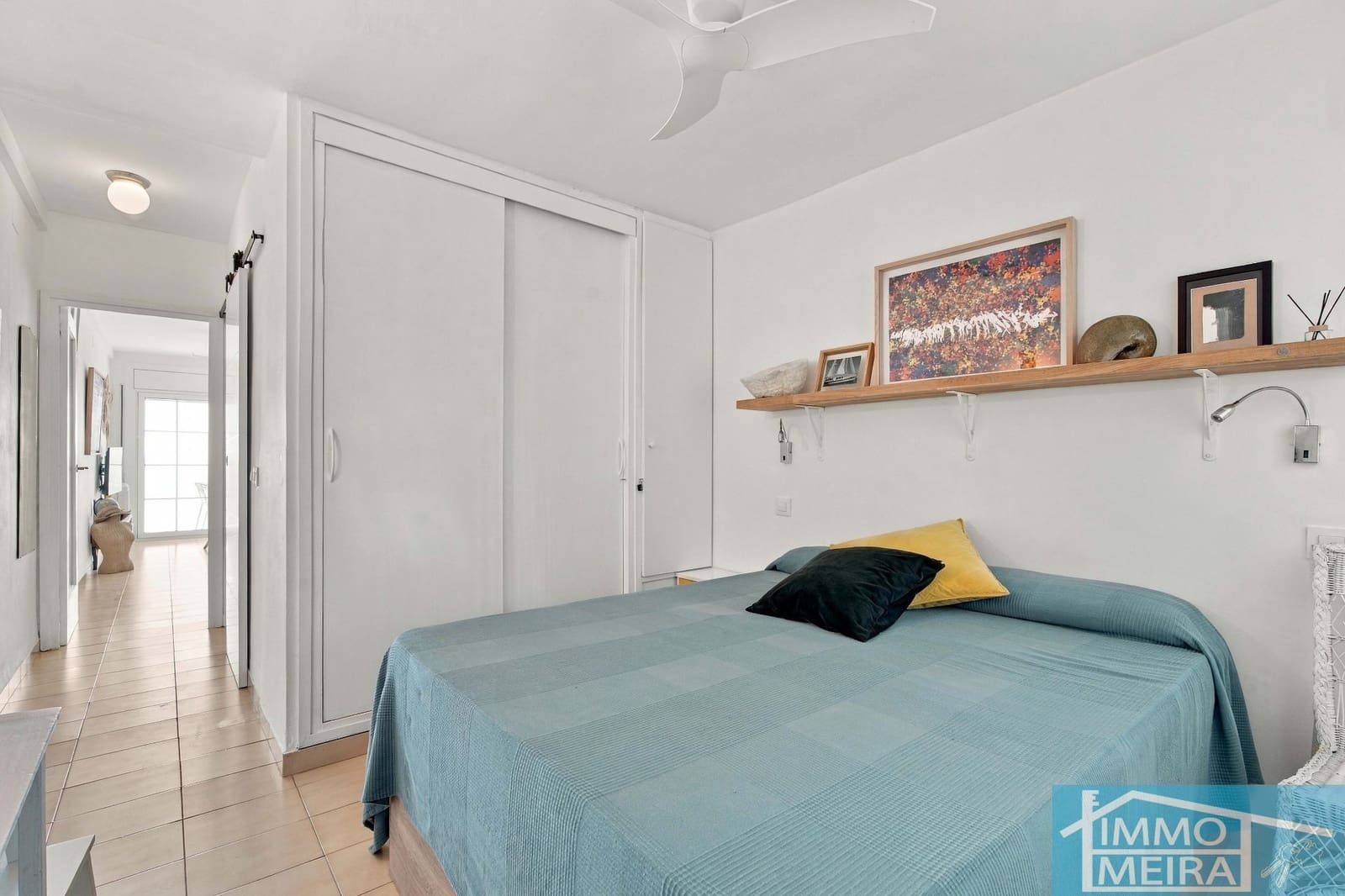 2 bedroom Apartment for sale in Roses with garage - € 265,000 (Ref: 10048738)