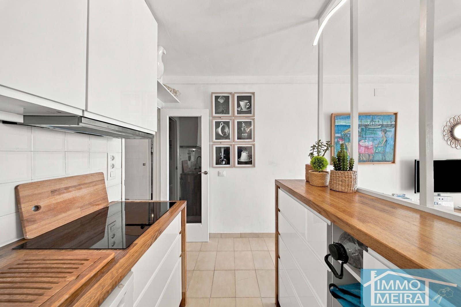 2 bedroom Apartment for sale in Roses with garage - € 265,000 (Ref: 10048738)