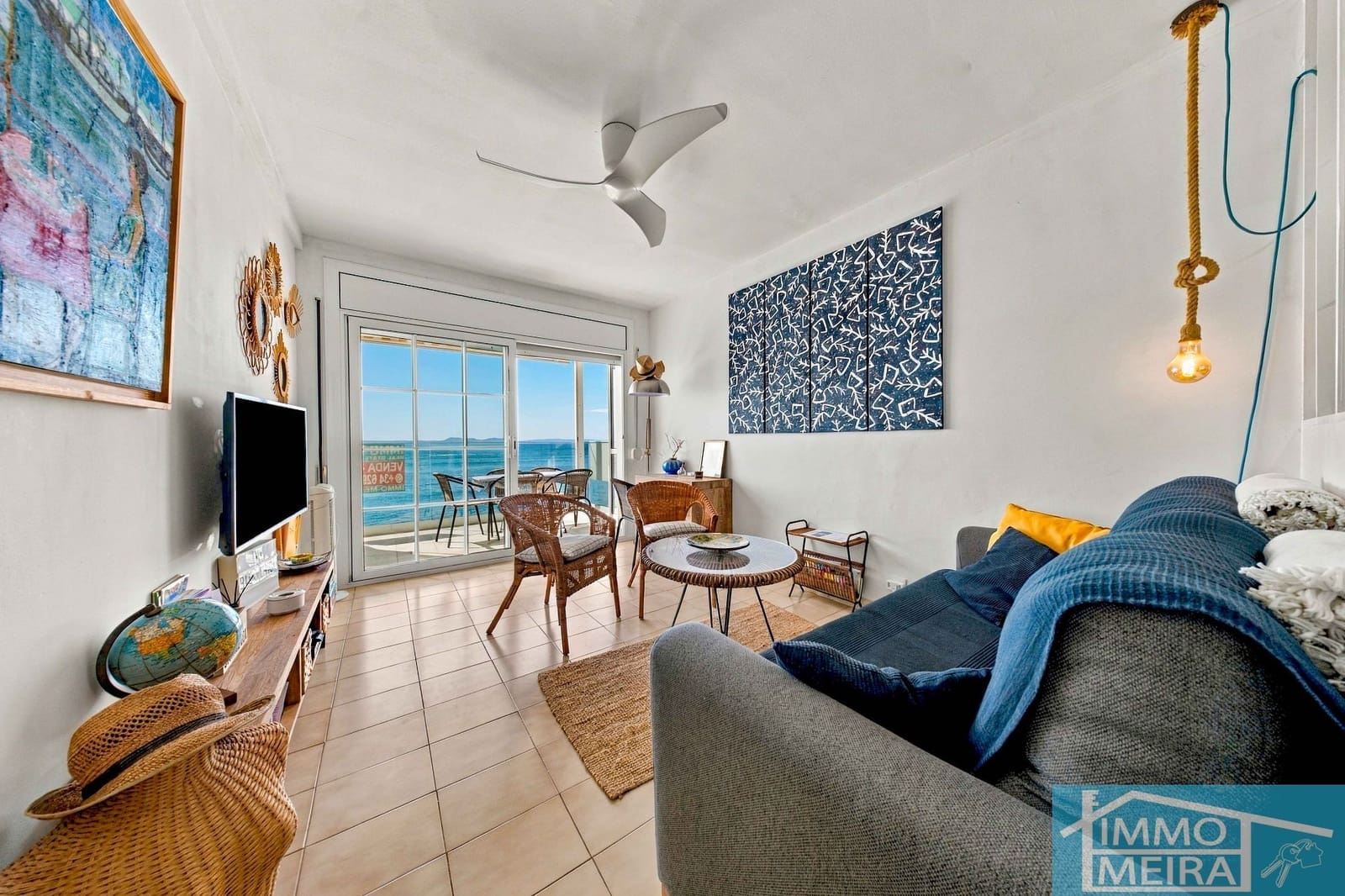 2 bedroom Apartment for sale in Roses with garage - € 265,000 (Ref: 10048738)